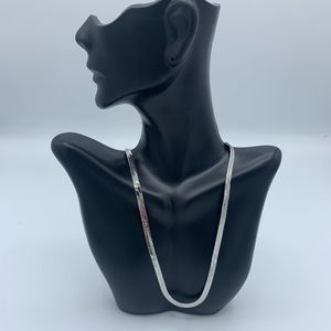 SLITHER NECKLACE